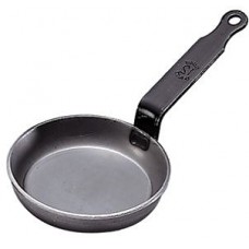 Сковорода d=12 см. для оладьев, белая сталь "Carbone Steel" (индукция) De Buyer Сковорода d=12 см. для оладьев, белая сталь "Carbone Steel" (индукция) De Buyer