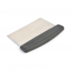 Скребок метал. с пласт.ручкой L=15х7,5 см "Proff Chef Line" LQ Скребок метал. с пласт.ручкой L=15х7,5 см "Proff Chef Line" LQ